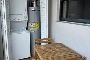 8425 NW 8th, Miami, FL 33126 - Photo 22