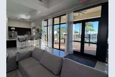 909 NE 211th, Miami, FL 33179 - Photo 50