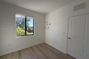 909 NE 211th, Miami, FL 33179 - Photo 22