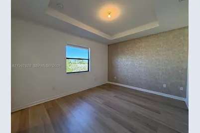 909 NE 211th, Miami, FL 33179 - Photo 14