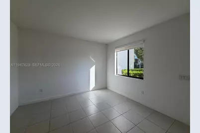 909 NE 211th, Miami, FL 33179 - Photo 8