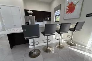 909 NE 211th, Miami, FL 33179 - Photo 52