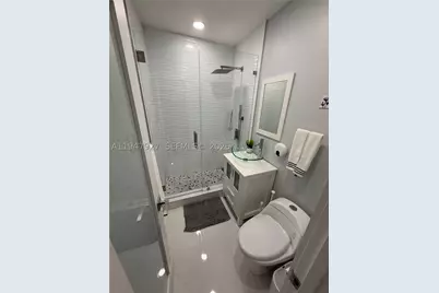 380 W 41st, Hialeah, FL 33012 - Photo 16