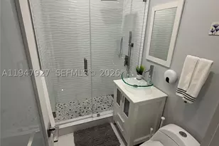 380 W 41st, Hialeah, FL 33012 - Photo 16