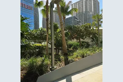 68 SE 6th #2110, Miami, FL 33131 - Photo 32
