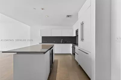 68 SE 6th #2110, Miami, FL 33131 - Photo 4