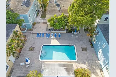 320 SE 10th #D, Pompano Beach, FL 33060 - Photo 2