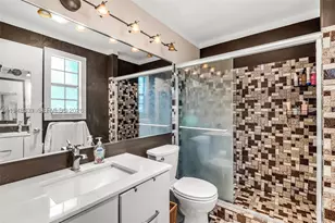 320 SE 10th, Pompano Beach, FL 33060 - Photo 4