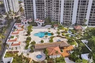 20281 E Country Club, Aventura, FL 33180 - Photo 36