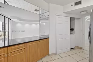 20281 E Country Club, Aventura, FL 33180 - Photo 16