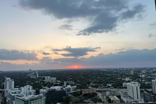 60 SW 13th, Miami, FL 33130 - Photo 14
