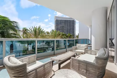 5959 Collins #606, Miami Beach, FL 33140 - Photo 10