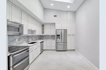 21248 Harbor #243-24, Aventura, FL 33180 - Photo 2