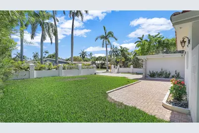 1311 Pierce, Hollywood, FL 33019 - Photo 4