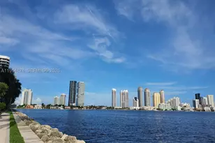 3600 Mystic Pointe, Aventura, FL 33180 - Photo 16