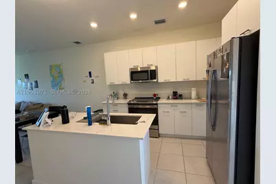 8001 NW 41st #F-310, Doral, FL 33166 - Photo 4