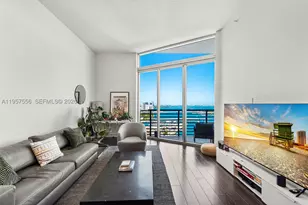335 S Biscayne, Miami, FL 33131 - Photo 2