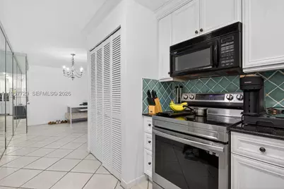 9 NE 19th #104C, Wilton Manors, FL 33305 - Photo 8