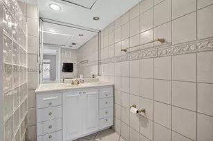 9 NE 19th, Wilton Manors, FL 33305 - Photo 10