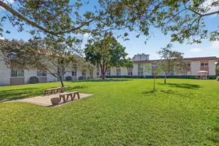 9 NE 19th, Wilton Manors, FL 33305 - Photo 2