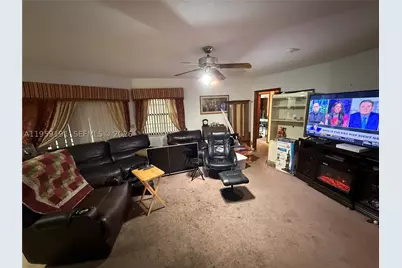 1140 NW 78th, Plantation, FL 33322 - Photo 2