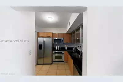31 SE 5th #2408, Miami, FL 33131 - Photo 18