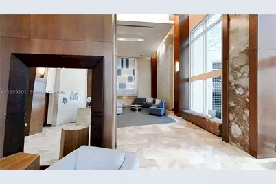 31 SE 5th #2408, Miami, FL 33131 - Photo 8