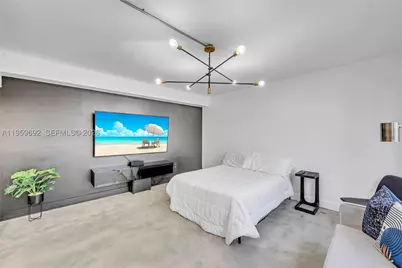 540 Brickell Key #409, Miami, FL 33131 - Photo 8
