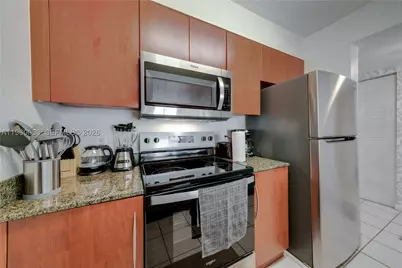 1200 Brickell Bay #1705, Miami, FL 33131 - Photo 12