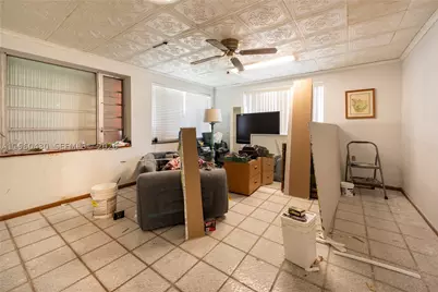 600 SW 11th, Hallandale, FL 33009 - Photo 14