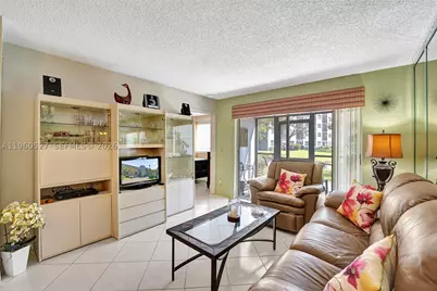 2228 N Cypress Bend #103, Pompano Beach, FL 33069 - Photo 10
