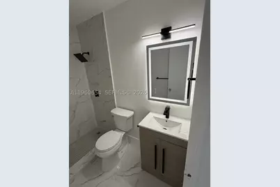 725 SW 11th #17F, Hallandale, FL 33009 - Photo 14