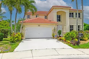 4209 Pinewood, Weston, FL 33331 - Photo 4
