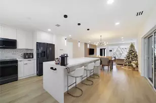 45 NE 124th, North Miami, FL 33161 - Photo 2