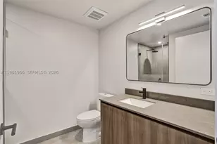 121 NE 5th, Miami, FL 33132 - Photo 4