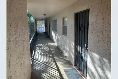 469 N Pine Island #B305, Plantation, FL 33324 - Photo 8