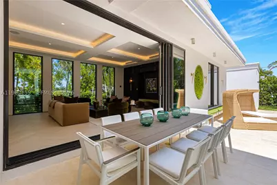 2499 N Meridian, Miami Beach, FL 33140 - Photo 32