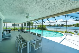 21320 NE 25th, Miami, FL 33180 - Photo 28