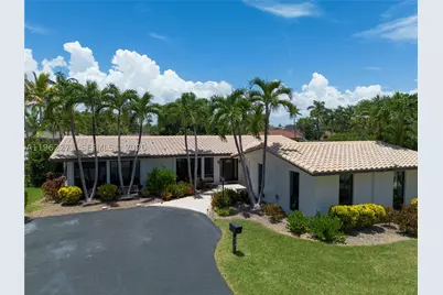 636 Hibiscus, Hallandale, FL 33009 - Photo 12