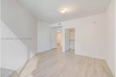 999 SW 1st #1916, Miami, FL 33130 - Photo 12