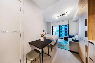 11 NE 6th, Miami, FL 33132 - Photo 8