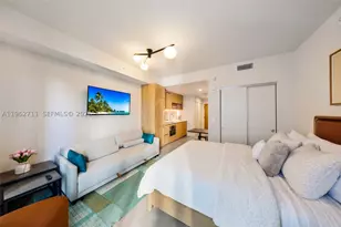 11 NE 6th, Miami, FL 33132 - Photo 2
