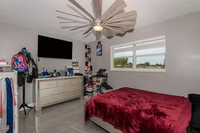 200 SW 69th, Pembroke Pines, FL 33023 - Photo 16