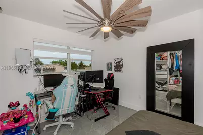 200 SW 69th, Pembroke Pines, FL 33023 - Photo 12