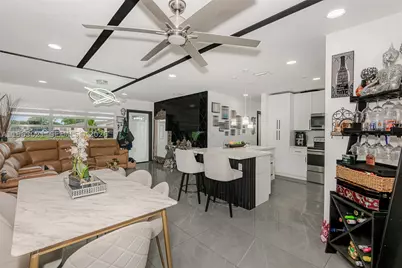200 SW 69th, Pembroke Pines, FL 33023 - Photo 6