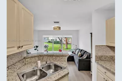 2237 NW 171st, Pembroke Pines, FL 33028 - Photo 12