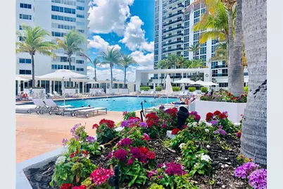 10275 Collins #427, Bal Harbour, FL 33154 - Photo 2