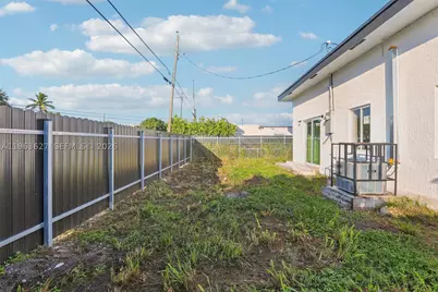 2360 Rutland, Opa Locka, FL 33054 - Photo 36
