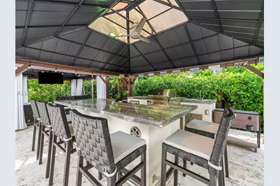 6180 Pine Tree, Miami Beach, FL 33140 - Photo 52