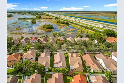 1536 Presidio, Weston, FL 33327 - Photo 52